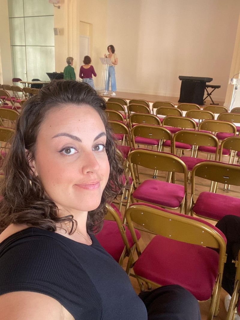 Tu trouves toujours le temps pour les urgences des autres.